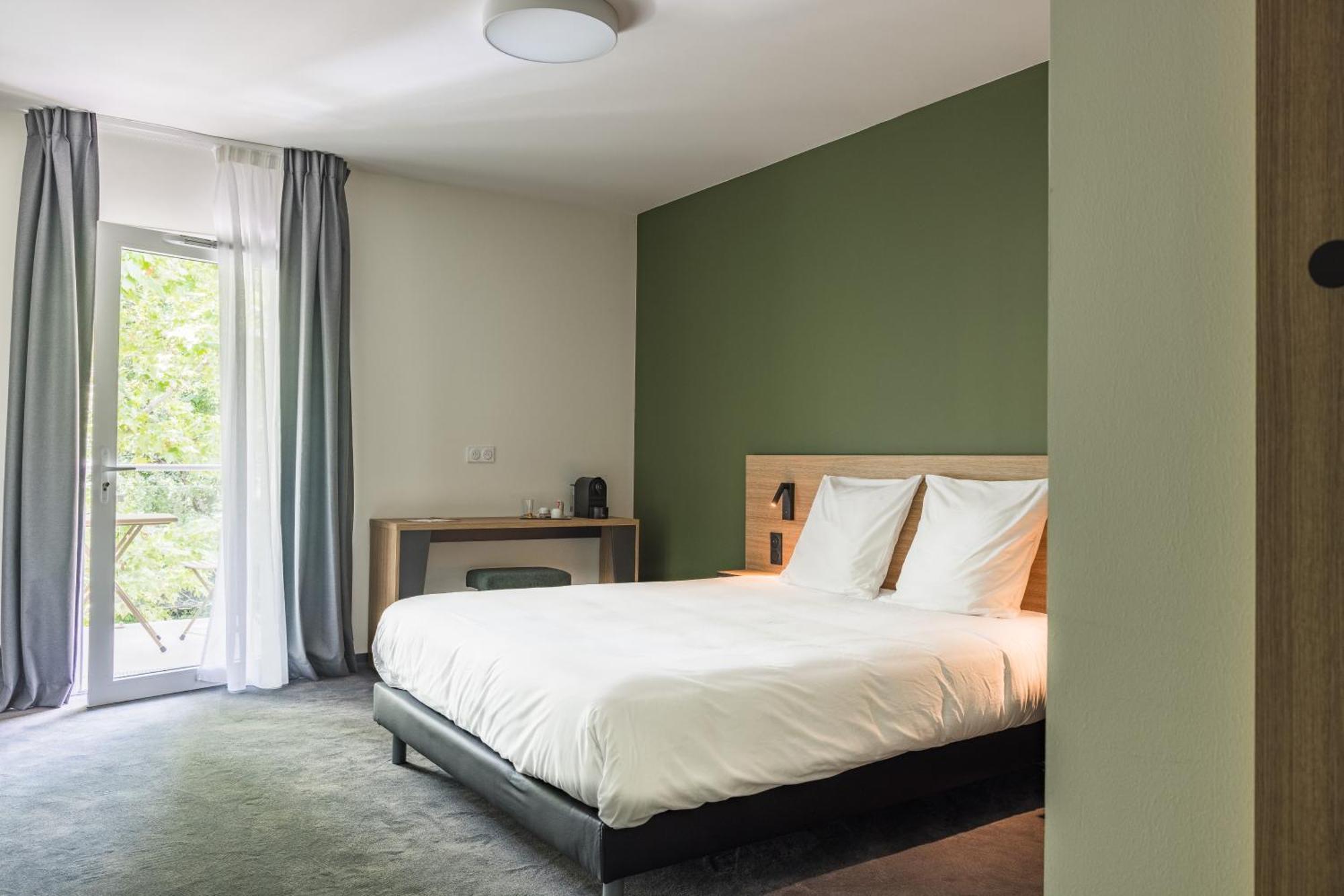 Hotel Des Thermes Des Fumades Allegre Les Fumades エクステリア 写真